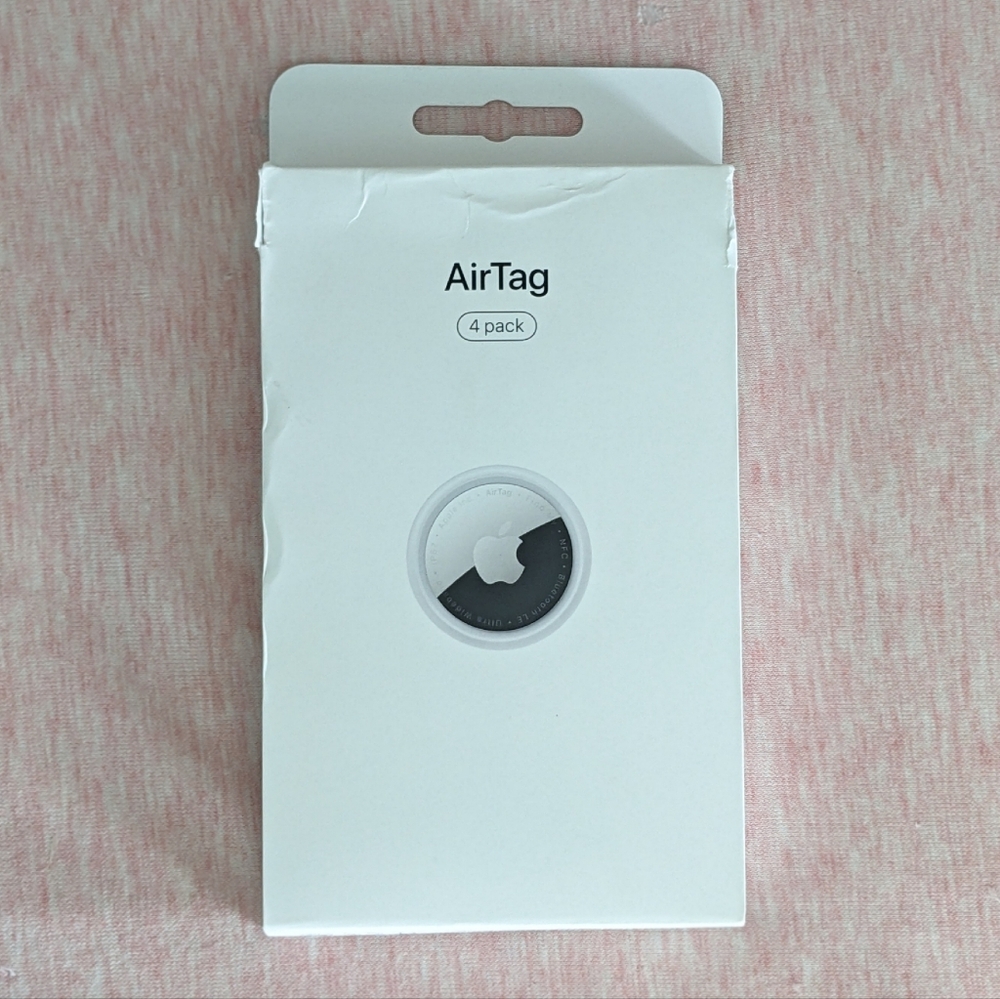 NWT Apple AirTag 4 Pack